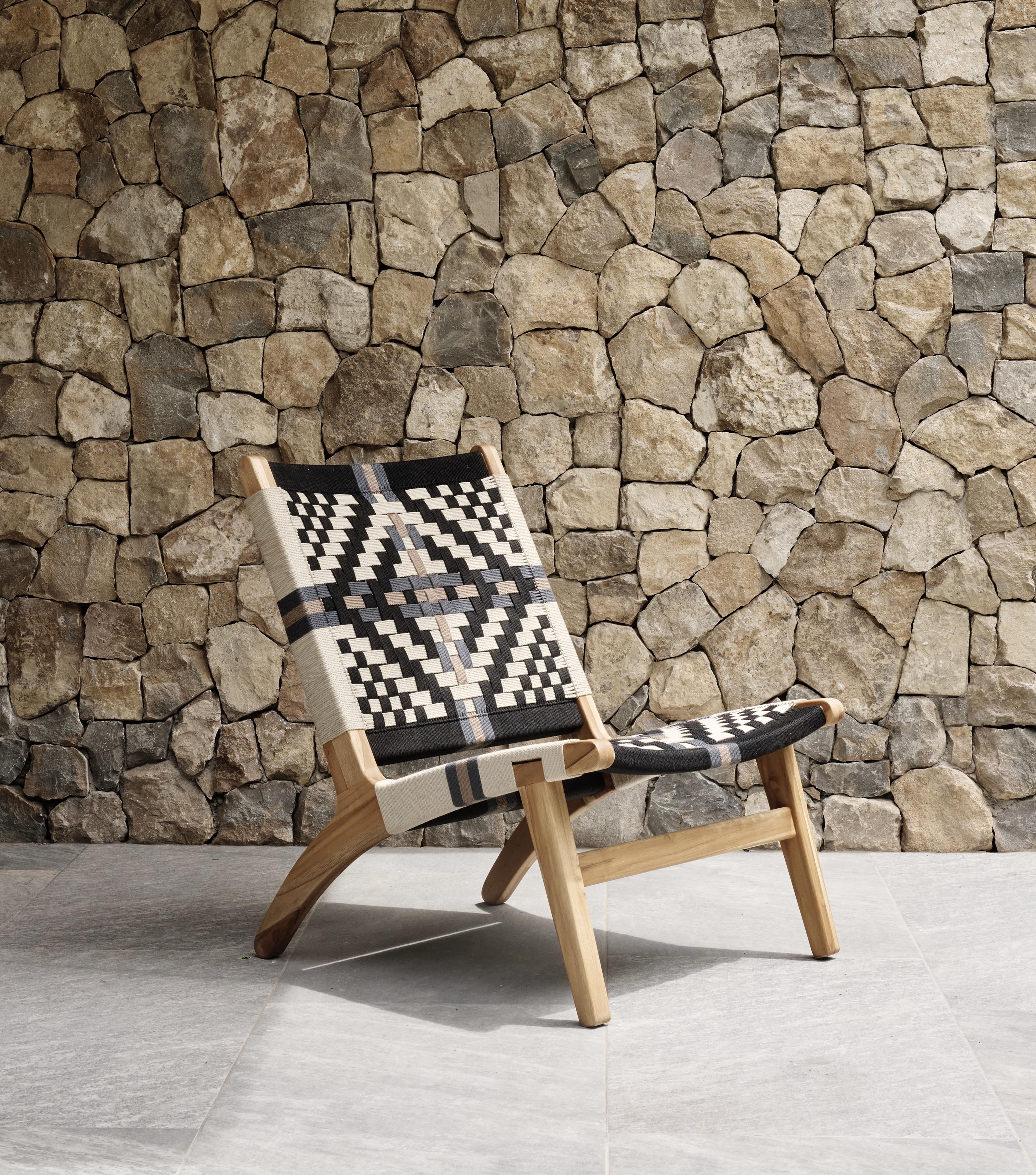 Natural Teak / Colonial Pattern
